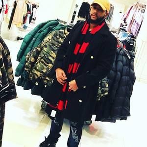 Meet your Posher, Victor manuel